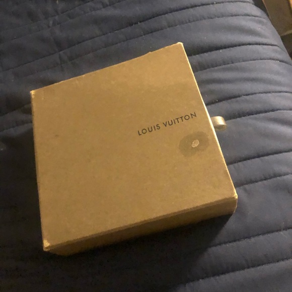 Louis Vuitton Belt - Picture 6 of 8